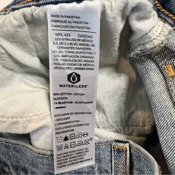 Denizen from Levi's 231 Athletic Fit Blue Jeans - Picture 7 of 8